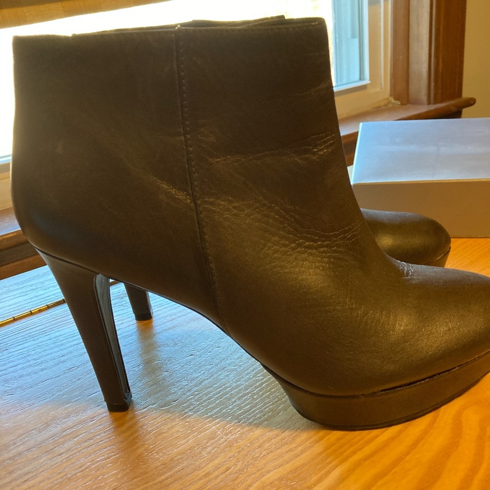 Rockport booties